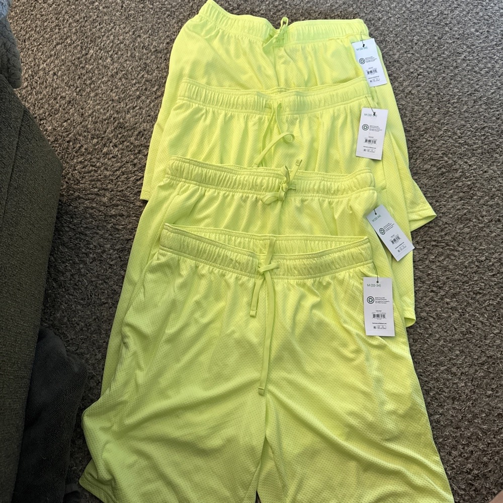 Lot Of 4 Athletic Works Men's MEDIUM Core Mesh Shorts SONIC LIME Yellow